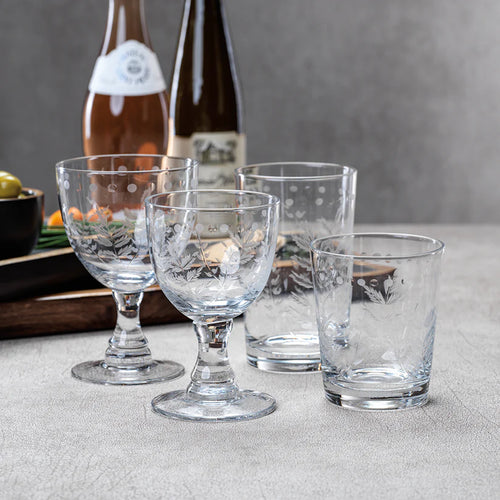 Spring Leaves Cut Design Red Wine Glass